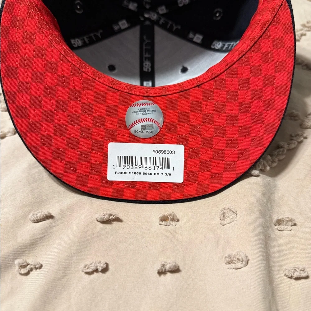 NWT Boston Red Sox New Era 59FIFTY Navy Baseball Cap 7 3/8 - Picture 3 of 4